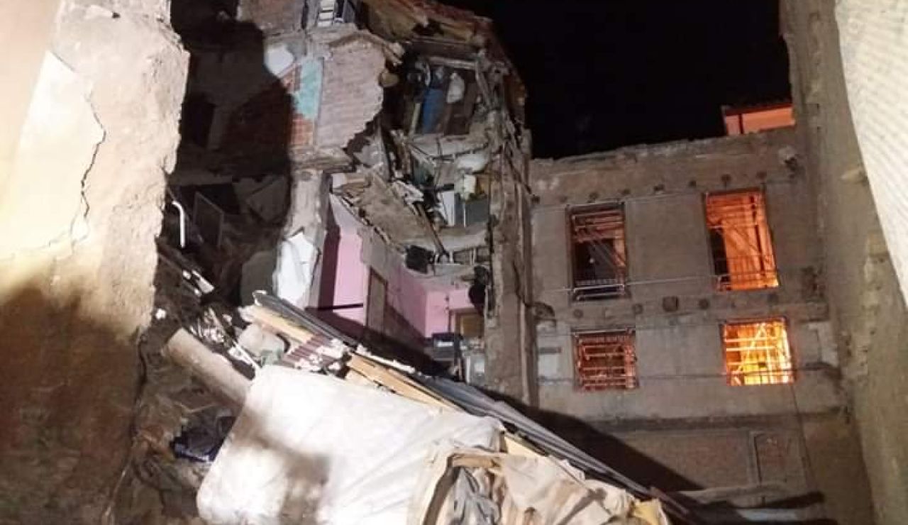 Tres personas, rescatadas tras quedar atrapadas por el derrumbe de parte de su vivienda en Tarazona Tres personas, rescatadas tras quedar atrapadas por el derrumbe de parte de su vivienda en Tarazona