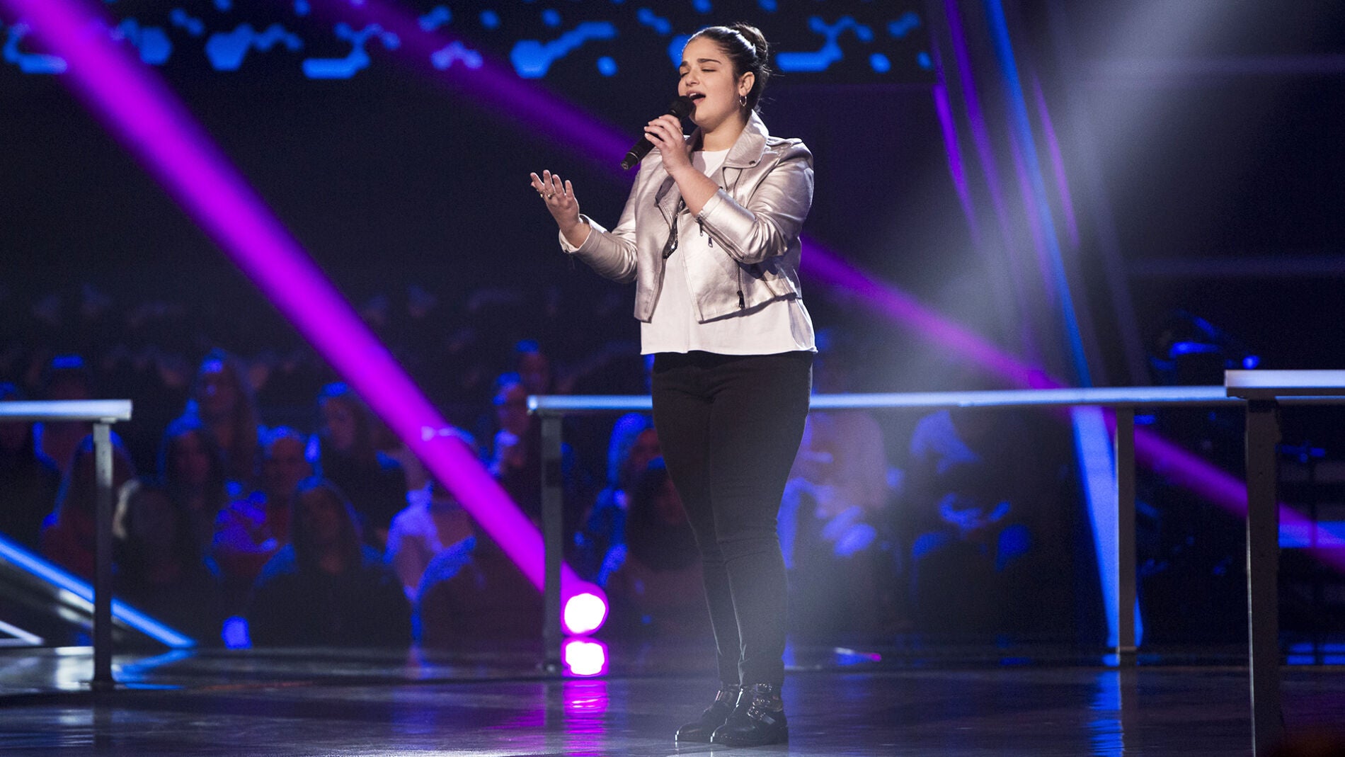 Paola Casas canta ‘Si tú me miras’ en los Asaltos de ‘La Voz Kids’