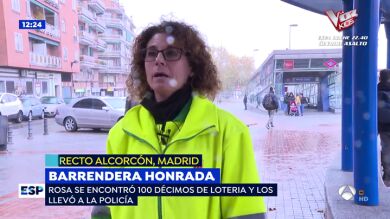 Rosa, la barrendera honrada que devolvió un sobre con 2.000 euros en Lotería que encontró en la calle