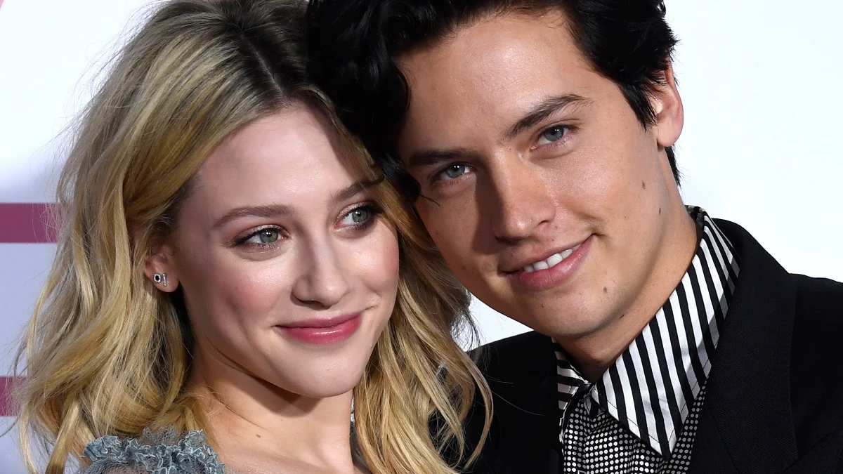Lili Reinhart y Cole Sprouse