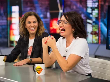 "Me desvirgó un clínex", la confesión de Silvia Abril en 'El Hormiguero 3.0' "Me desvirgó un clínex", la confesión de Silvia Abril en 'El Hormiguero 3.0'