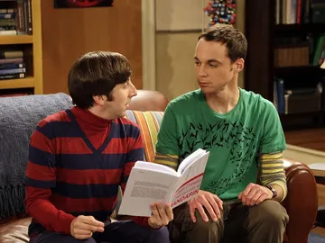 Jim Parsons y Simon Helberg en 'The Big Bang Theory' como Sheldon Cooper y Howard Wolowitz Jim Parsons y Simon Helberg en 'The Big Bang Theory' como Sheldon Cooper y Howard Wolowitz