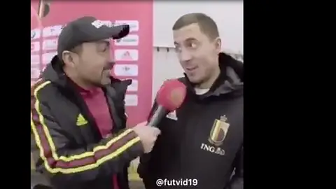 Hazard en una entrevista hablando español Hazard en una entrevista hablando español