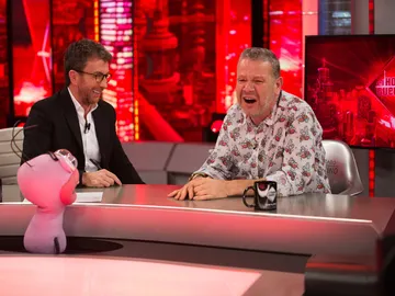 ¿Jamón o queso? Alberto Chicote, ante la gran decisión de qué prefiere que desaparezca en 'El Hormiguero 3.0' ¿Jamón o queso? Alberto Chicote, ante la gran decisión de qué prefiere que desaparezca en 'El Hormiguero 3.0'