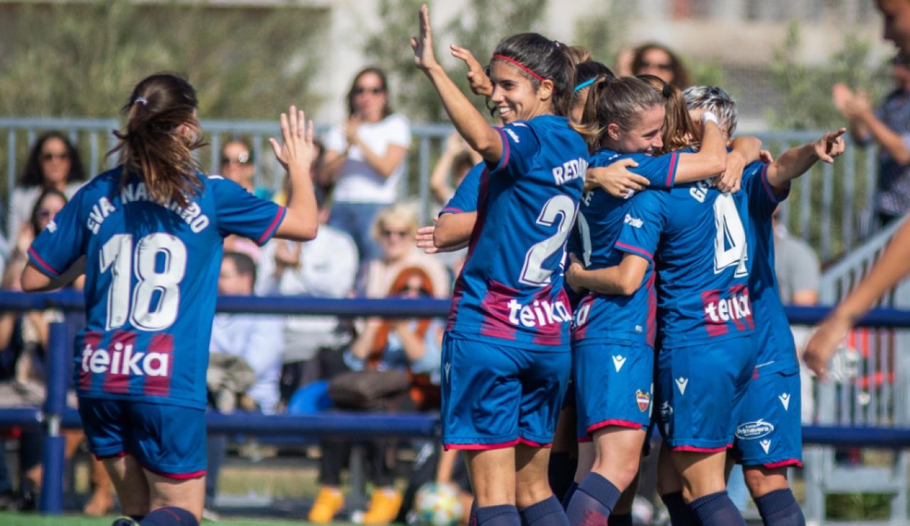 Alba Redondo durante un partido con el Levante UD Alba Redondo durante un partido con el Levante UD