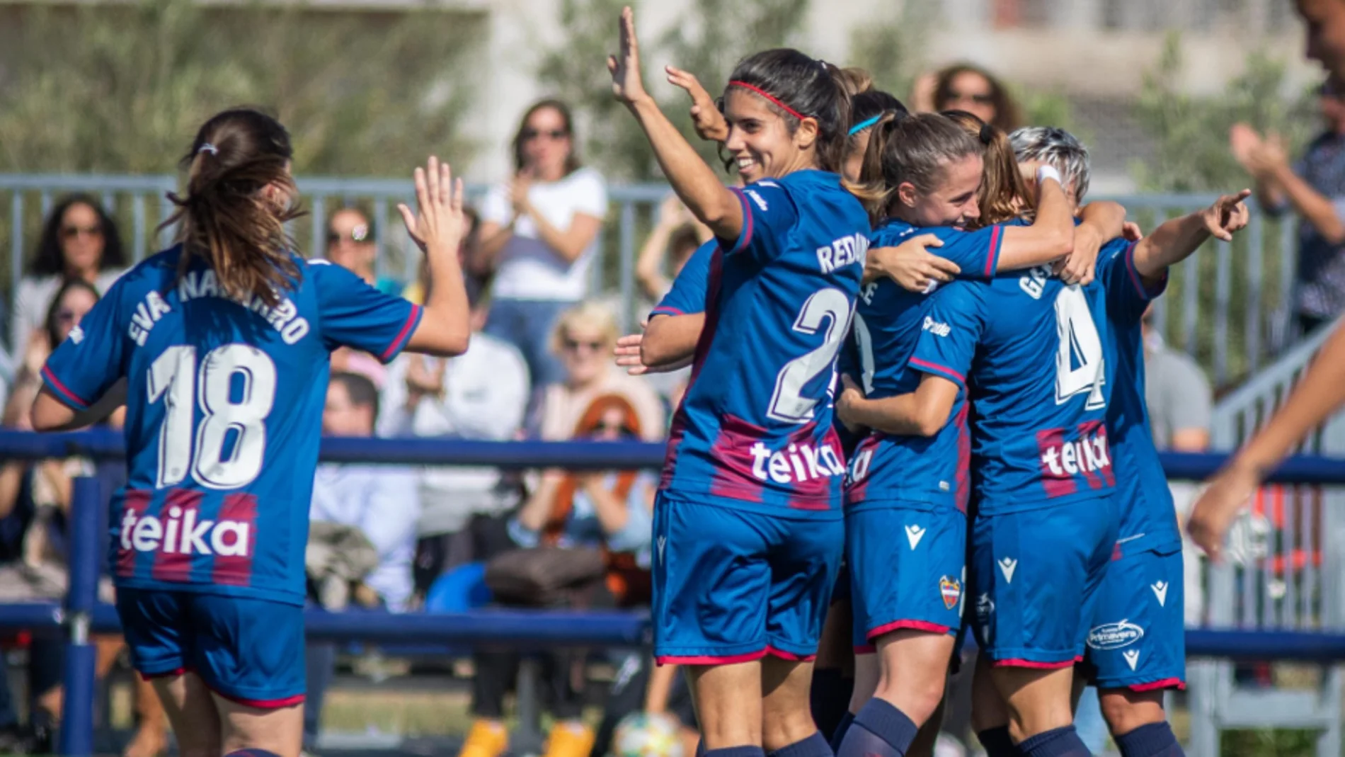 Alba Redondo durante un partido con el Levante UD Alba Redondo durante un partido con el Levante UD
