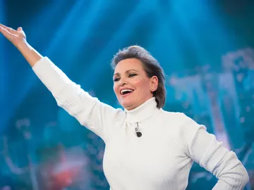 Momento mágico en 'El Hormiguero 3.0': Ainhoa Arteta interpreta el 'Ave María' de Schubert Momento mágico en 'El Hormiguero 3.0': Ainhoa Arteta interpreta el 'Ave María' de Schubert
