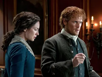 Sam Heughan y Caitriona Balfe como Claire y Jamie Fraser en 'Outlander' Sam Heughan y Caitriona Balfe como Claire y Jamie Fraser en 'Outlander'