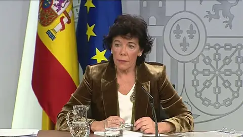 El Gobierno acaba con la diferencia entre "problema de convivencia" y "conflicto político" en Cataluña El Gobierno acaba con la diferencia entre "problema de convivencia" y "conflicto político" en Cataluña