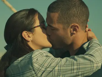 Carmen, a Triana: "Otra mujer que tira su vida por la borda por un hombre" Carmen, a Triana: "Otra mujer que tira su vida por la borda por un hombre"