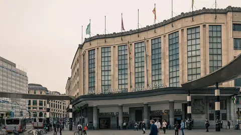 Estación de tren en Bruselas Estación de tren en Bruselas