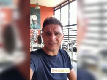 Joaquín Sánchez reta a Marc Bartra a un partido de tenis: "Ve poniendo fecha que te voy a dar la del tigre"