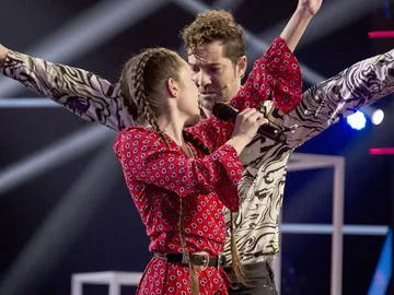 La increíble complicidad de David Bisbal y Sara Gálvez pidiendo 'Perdón' revoluciona la Semifinal de 'La Voz Kids' La increíble complicidad de David Bisbal y Sara Gálvez pidiendo 'Perdón' revoluciona la Semifinal de 'La Voz Kids'