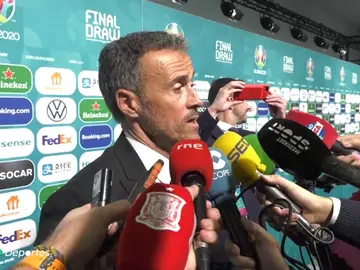 Luis Enrique: "¿Robert Moreno? No he venido aquí a jugar al tenis" Luis Enrique: "¿Robert Moreno? No he venido aquí a jugar al tenis"