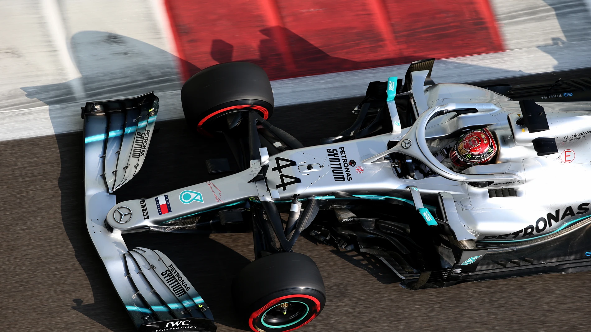 Hamilton logra la pole en Abu Dabi Hamilton logra la pole en Abu Dabi