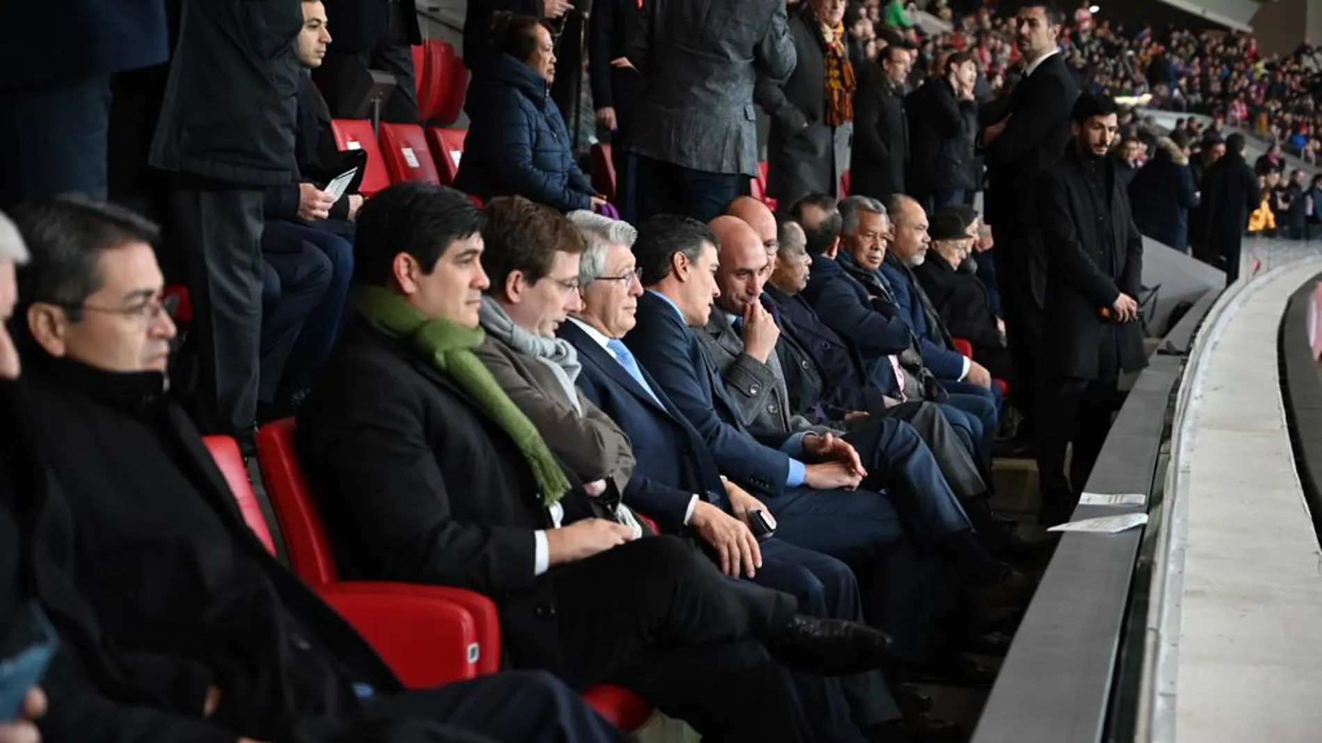 Las personalidades en el palco del Metropolitano Las personalidades en el palco del Metropolitano