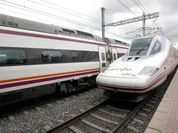 Tren AVE. Tren AVE.
