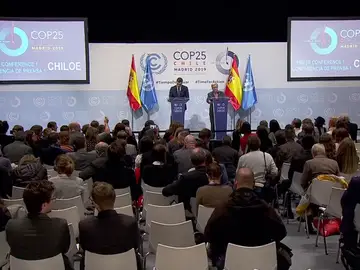 Queja en la rueda de prensa de Sánchez y el secretario de la ONU por no poder preguntar todos los periodistas Queja en la rueda de prensa de Sánchez y el secretario de la ONU por no poder preguntar todos los periodistas