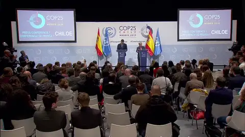Queja en la rueda de prensa de Sánchez y el secretario de la ONU por no poder preguntar todos los periodistas Queja en la rueda de prensa de Sánchez y el secretario de la ONU por no poder preguntar todos los periodistas