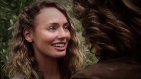 Laura Haddock y Kurt Russell en 'Guardianes de la Galaxia Vol. 2'