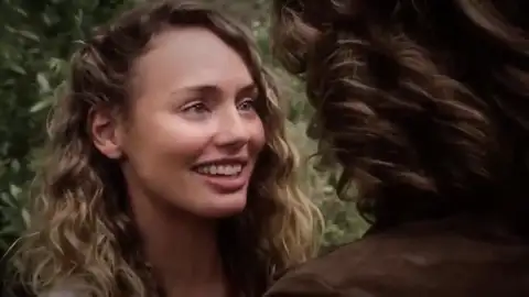 Laura Haddock y Kurt Russell en 'Guardianes de la Galaxia Vol. 2' Laura Haddock y Kurt Russell en 'Guardianes de la Galaxia Vol. 2'