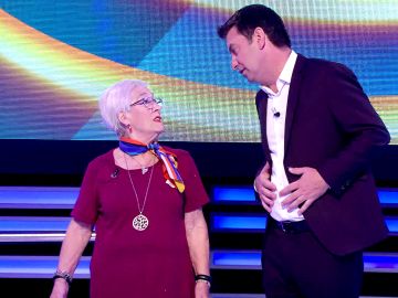 Arturo Valls recibe a la primera 'estudiante' Erasmus de '¡Ahora caigo!' Arturo Valls recibe a la primera 'estudiante' Erasmus de '¡Ahora caigo!'