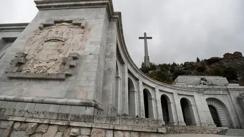Las visitas al Valle de los Caídos descendieron un 54,86 % en noviembre Vista del Valle de los Caídos. EFE Las visitas al Valle de los Caídos descendieron un 54,86 % en noviembre Vista del Valle de los Caídos. EFE