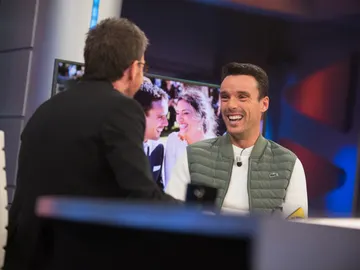 Roberto Bautista cuenta en 'El Hormiguero 3.0' cómo fue la primera resaca de su vida Roberto Bautista cuenta en 'El Hormiguero 3.0' cómo fue la primera resaca de su vida