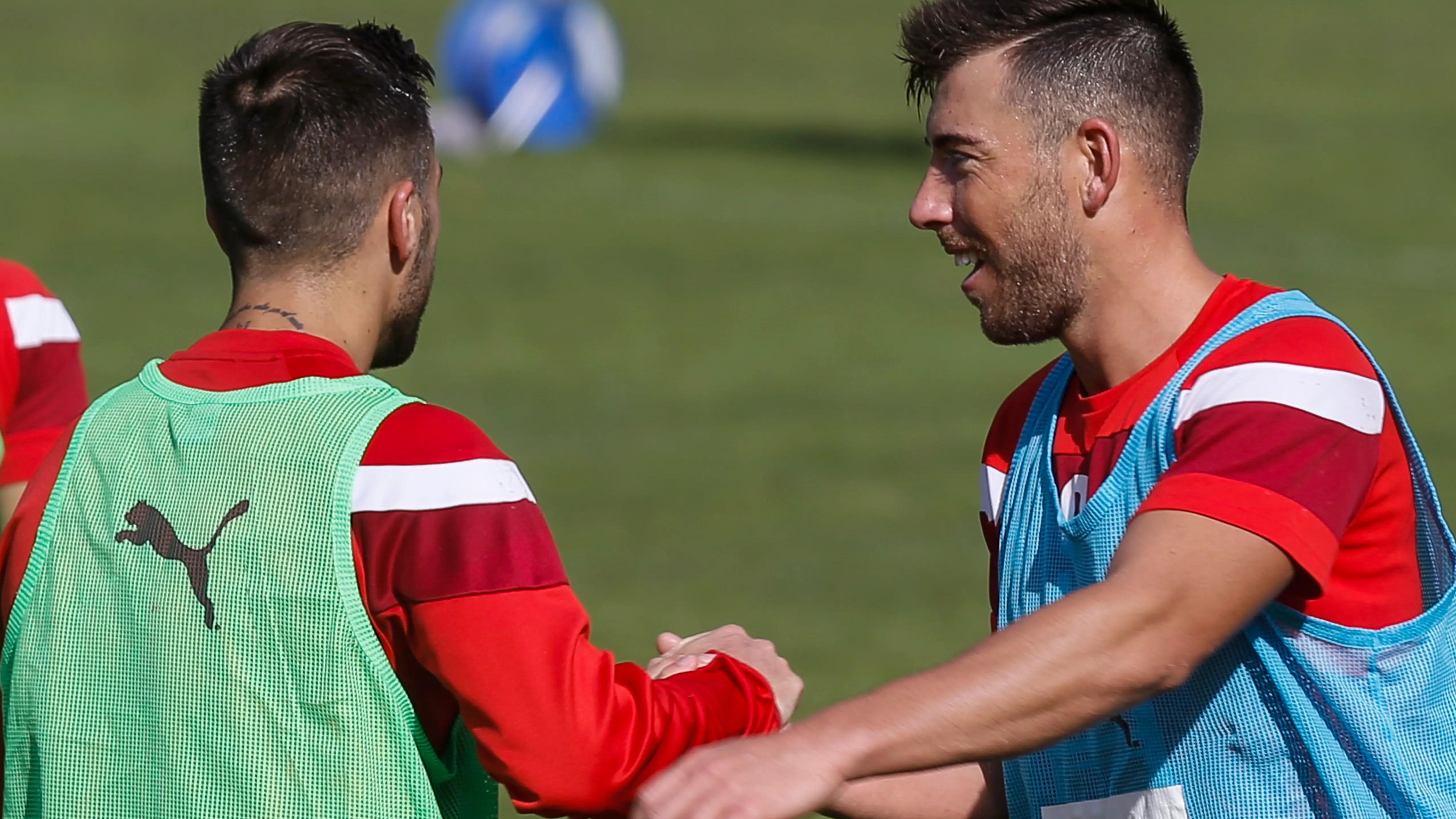 Antonio Luna y Sergi Enrich durante un entrenamiento en su época en el Eibar Antonio Luna y Sergi Enrich durante un entrenamiento en su época en el Eibar