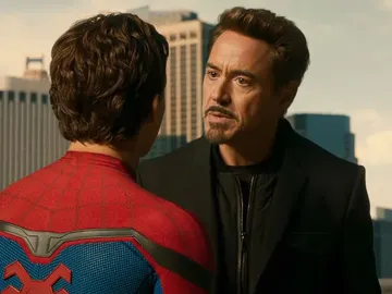 Robert Downey Jr. y Tom Holland como SpiderMan y Iron Man en Marvel Robert Downey Jr. y Tom Holland como SpiderMan y Iron Man en Marvel