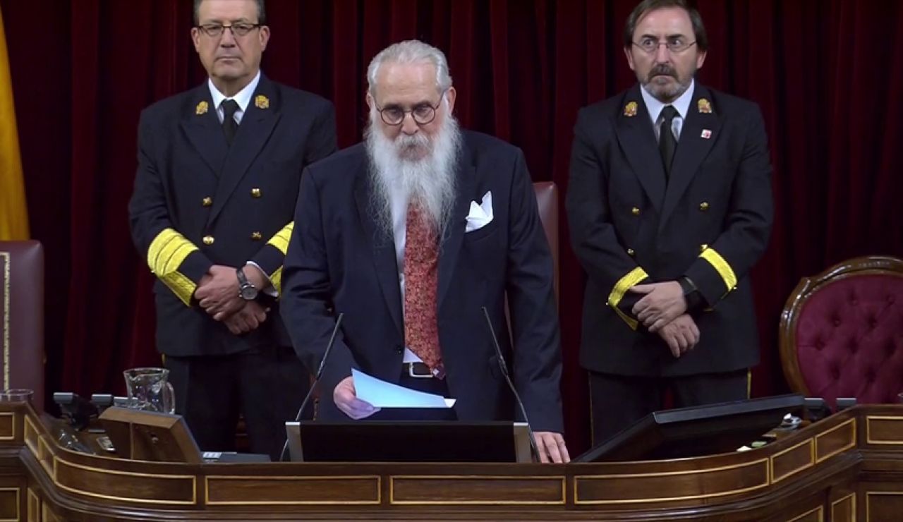 Vuelve a ver el discurso del diputado Zamarrón 'Valle-Inclán' en la apertura del Congresp Vuelve a ver el discurso del diputado Zamarrón 'Valle-Inclán' en la apertura del Congresp