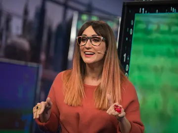 Ana Morgade enseña a Roberto Bautista en 'El Hormiguero 3.0' una clase maestra de hacer bromas Ana Morgade enseña a Roberto Bautista en 'El Hormiguero 3.0' una clase maestra de hacer bromas