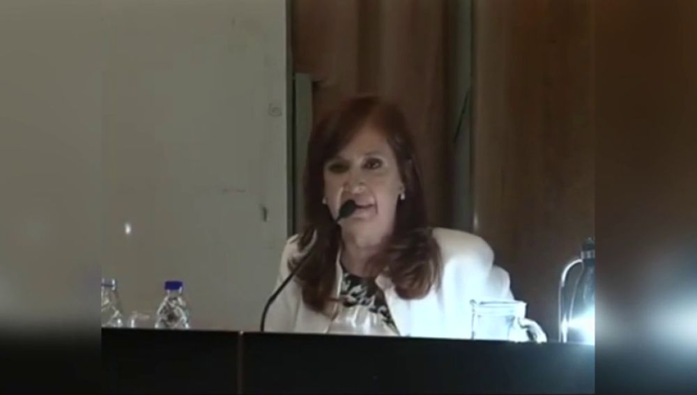 Cristina Kirchner arremete contra los jueces: "Preguntas van a tener que contestar ustedes"