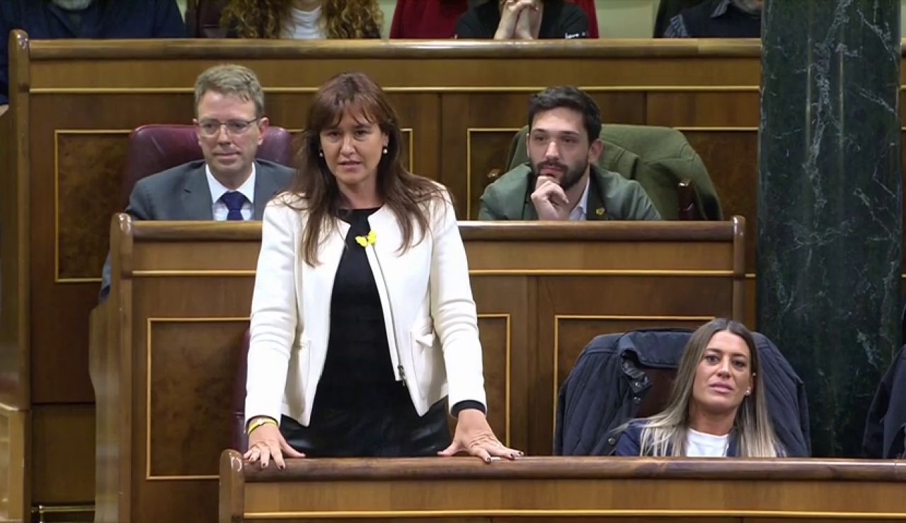Diputados y senadores prometen la Constitución con fórmulas singulares Diputados y senadores prometen la Constitución con fórmulas singulares