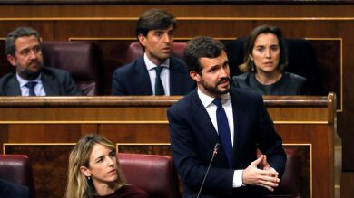 El PP solicita a la Mesa que anule la condición de diputados a quienes no acataron utilizando la fórmula legal