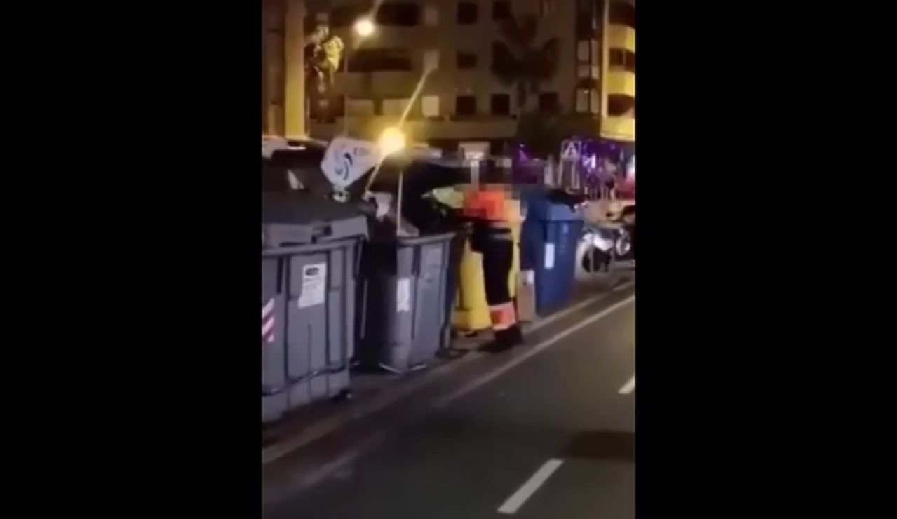 Denuncian el depósito de cartones en la basura orgánica por parte de los basureros Denuncian el depósito de cartones en la basura orgánica por parte de los basureros