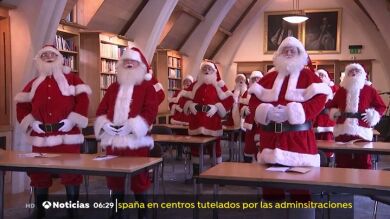 Papá Noel y sus ayudantes ya están preparándose para que no falte ningún regalo esta Navidad