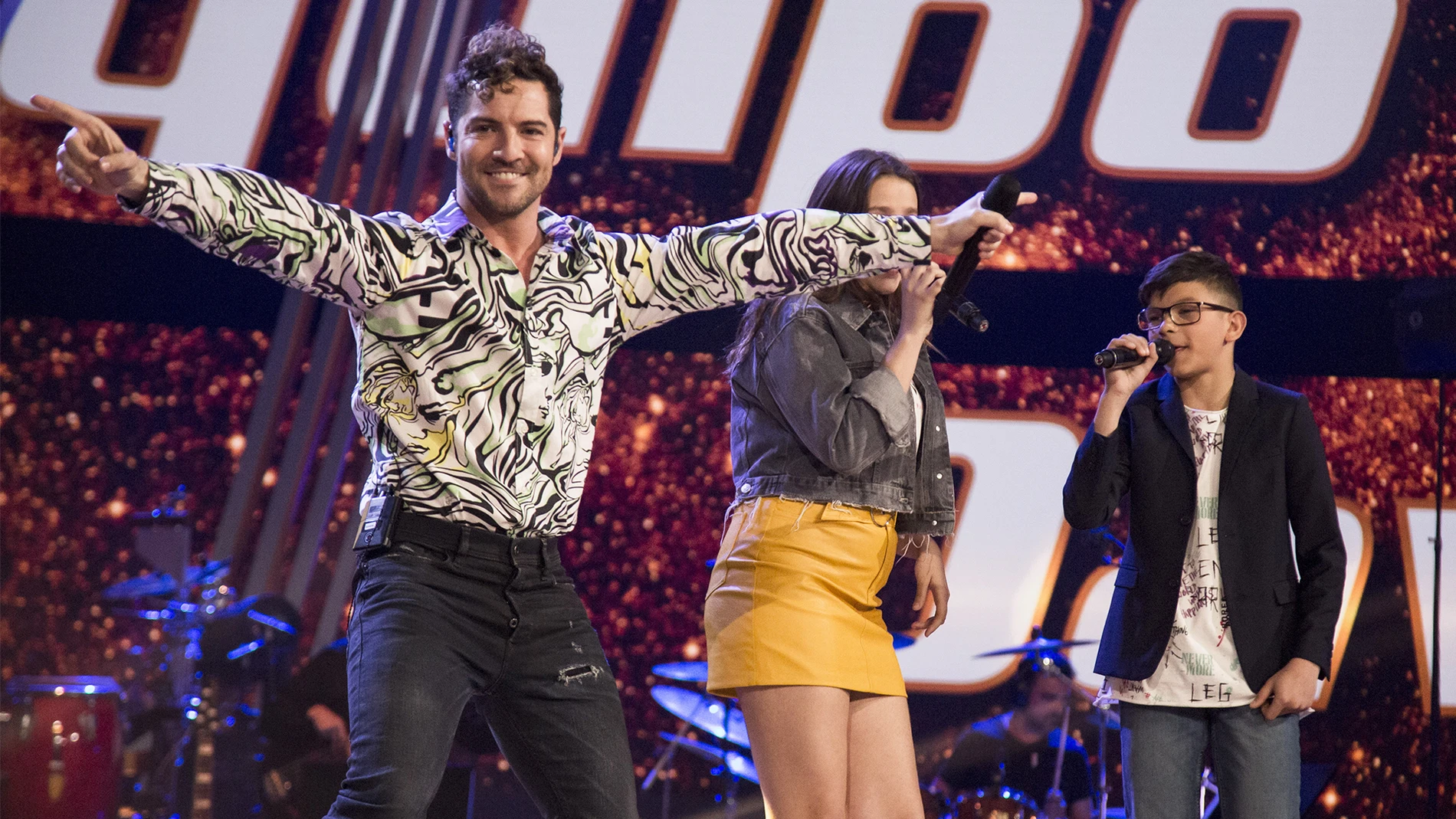 David Bisbal canta con su equipo en la segunda Semifinal de &#39;La Voz Kids&#39;