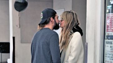 Los besos de Heidi Klum y su marido Tom Kaulitz