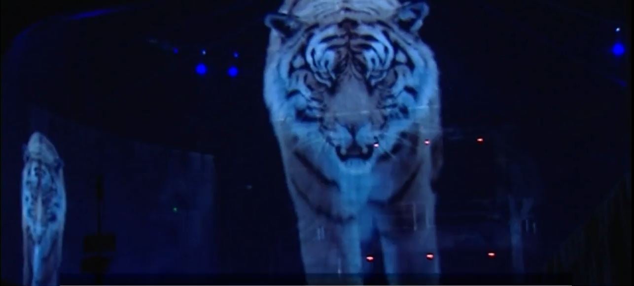 Este circo cambió los animales vivos por hologramas 3D para crear una  experiencia completamente nueva y alucinante