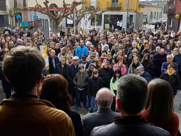 Concentración de repulsa por el asesinato de dos niñas Concentración de repulsa por el asesinato de dos niñas