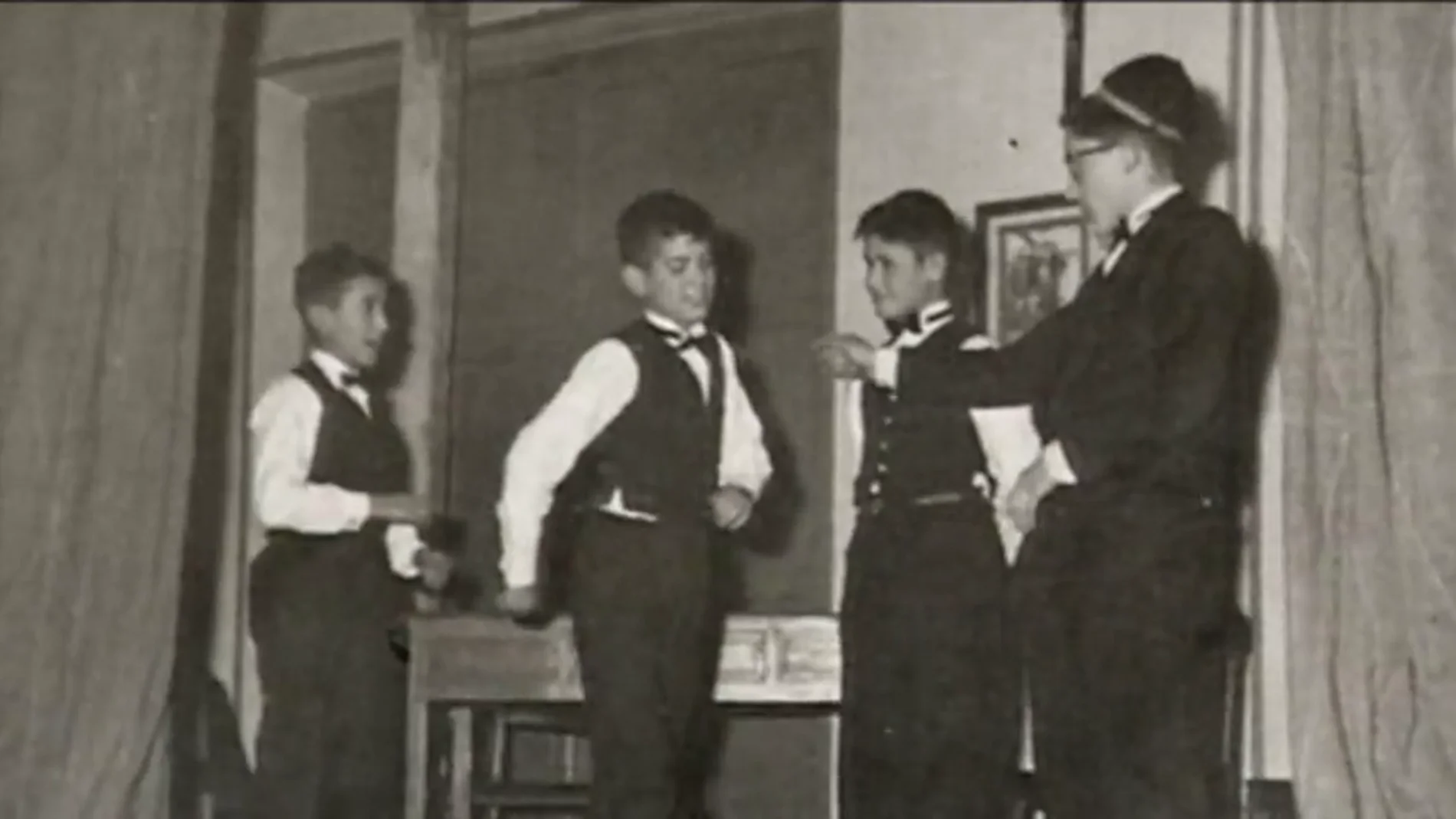 Así fue el primer sorteo de la Lotería de Navidad: ¿Cuánto tocaba de premio? ¿Cuánto costaba el décimo? Así fue el primer sorteo de la Lotería de Navidad: ¿Cuánto tocaba de premio? ¿Cuánto costaba el décimo?