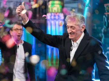La emoción entre lágrimas de un espectador de 'El Hormiguero 3.0' al ganar 3.000 euros: "Me hace mucha falta" La emoción entre lágrimas de un espectador de 'El Hormiguero 3.0' al ganar 3.000 euros: "Me hace mucha falta"