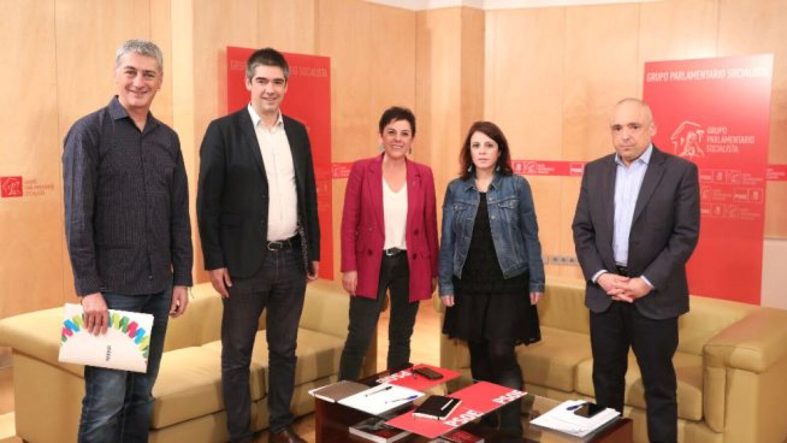 El PSOE se reúne con Bildu y la CUP en la ronda para la investidura