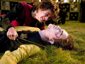 Harry Potter y Cedric Diggory en 'El Cáliz de Fuego' Harry Potter y Cedric Diggory en 'El Cáliz de Fuego'