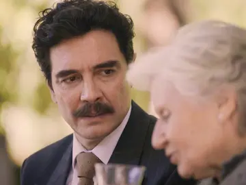 Armando se arrepiente en el último momento de cometer un crimen Armando se arrepiente en el último momento de cometer un crimen