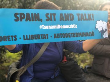 Pancarta Tsunami Democràtic