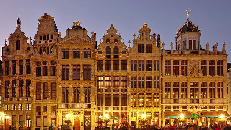 Bruselas cierra bares y restaurantes por un mes por el coronavirus Coroanvirus