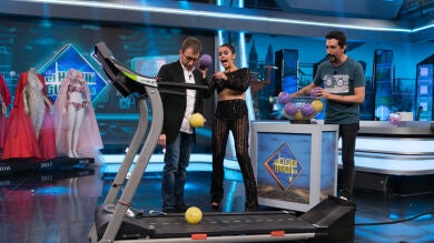 Marron sorprende a Cristina Pedroche jugando a mandar pelotas a otra dimensión