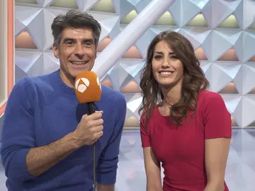 Así se vive la Navidad desde el plató de 'La ruleta de la suerte': ¡Jorge y Laura nos lo cuentan todo! Así se vive la Navidad desde el plató de 'La ruleta de la suerte': ¡Jorge y Laura nos lo cuentan todo!